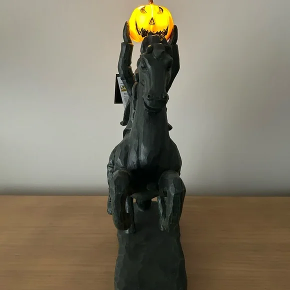 Halloween Spooky Night Sleepy Hollow Headless Horseman Large 18” Light Up Decor - Picture 4 of 13